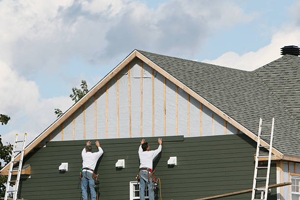 Professional Siding technician working in Onancock, VA